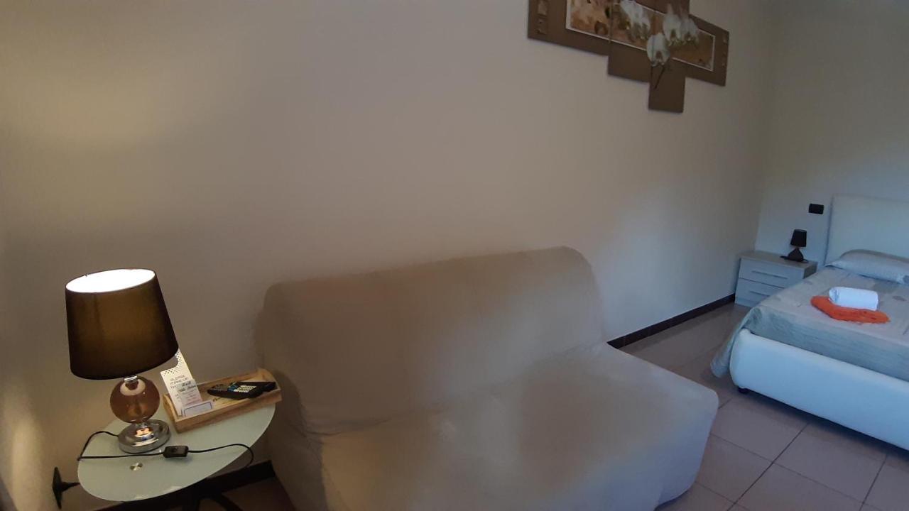 Villa Leilani B&B Sale Marasino Dış mekan fotoğraf