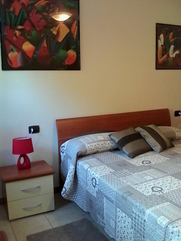 Villa Leilani B&B Sale Marasino Dış mekan fotoğraf