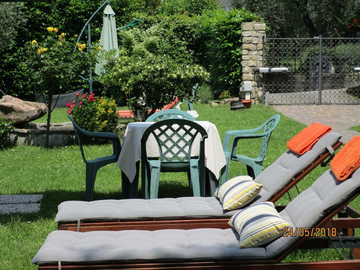 Villa Leilani B&B Sale Marasino Dış mekan fotoğraf